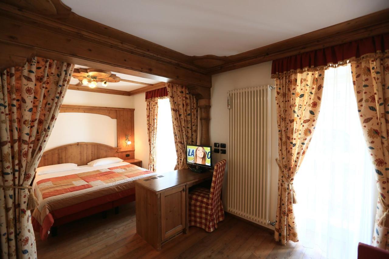 Hotel Laurin Canazei Ngoại thất bức ảnh