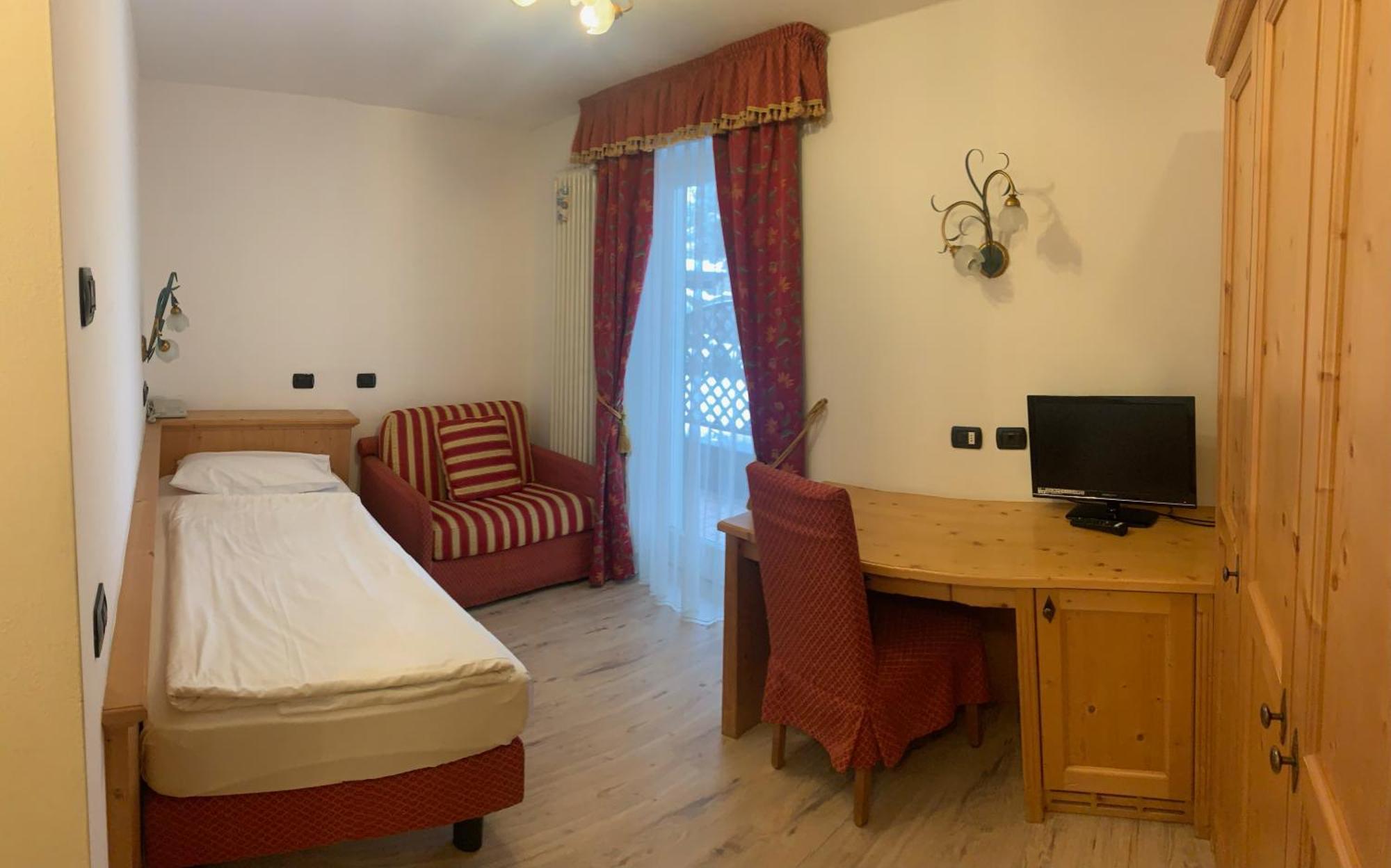 Hotel Laurin Canazei Ngoại thất bức ảnh